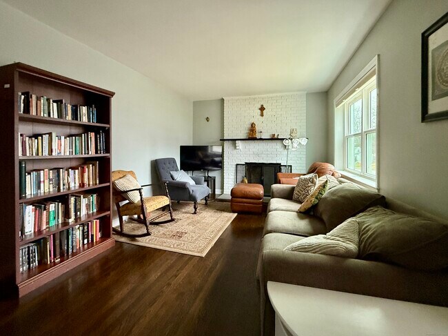 Foto del edificio - 219 Roseville Terrace