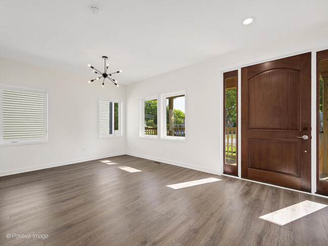 Building Photo - 4206 Forest Ave