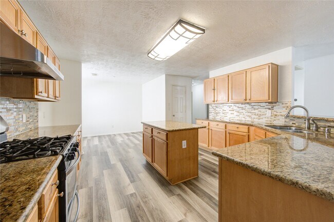 Foto del edificio - 7930 Northfork Hollow Ln