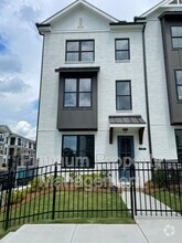 Building Photo - 516 Healy Drive