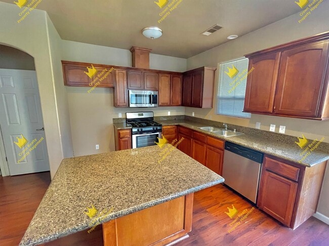 Building Photo - 1172 Goble Ct