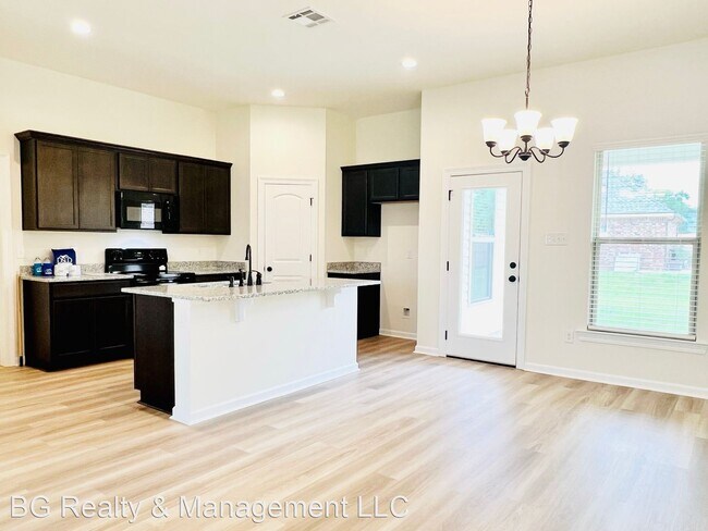 Building Photo - 3 br, 2 bath House - 204 Vagabond Way