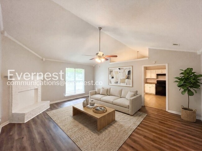Building Photo - 10453 Kristen Dr S