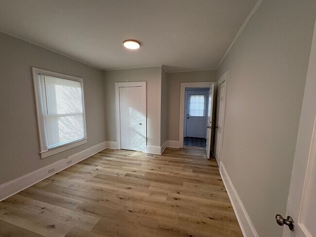 Foto del edificio - 3bed/1bath House $1295 GSO!