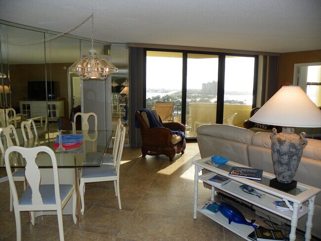 Building Photo - 2800 N Ocean Dr