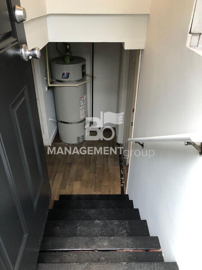 Foto del edificio - Updated SE Portland Basement Studio Apartm...