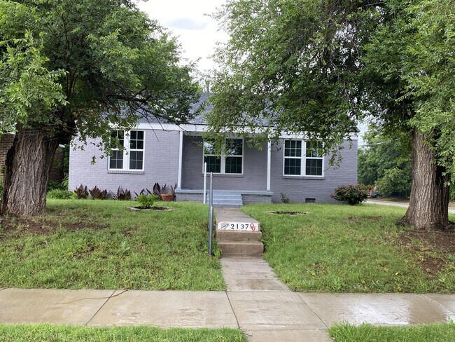 Photo - 2137 NE 20th St House