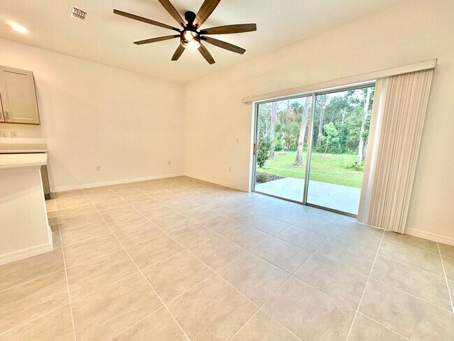 Foto del edificio - Modern coastal 3bedrooms/2.5bath townhome ...
