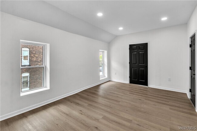Foto del edificio - 545 Niagara St