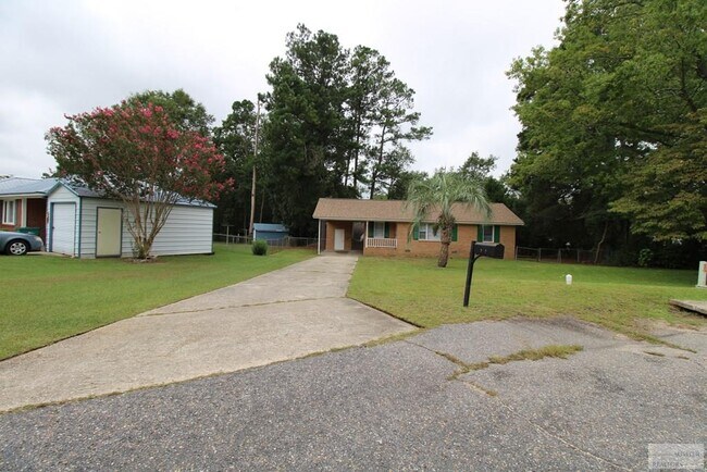 Building Photo - 2412 Hunt Club Rd