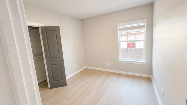 Foto del edificio - 315 NW Arlington Ave