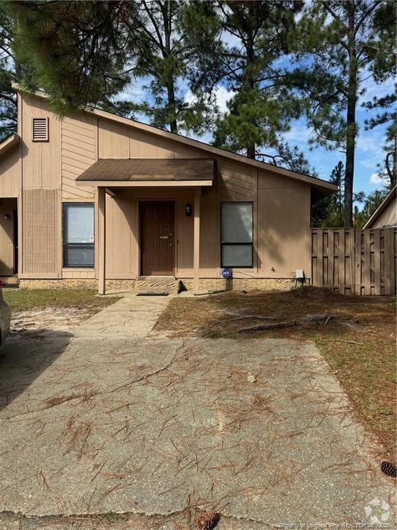Building Photo - 642 Mosswood Ln