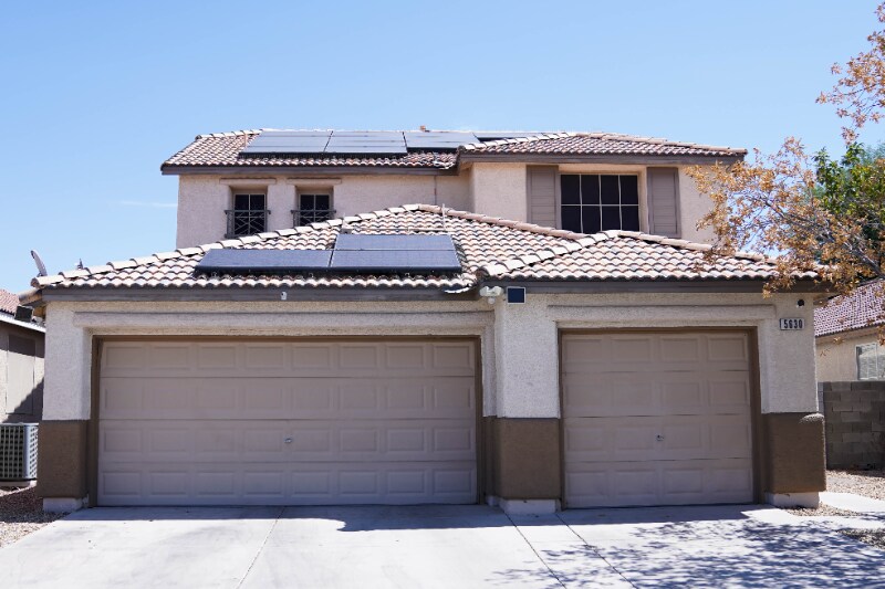 Foto principal - 5630 Indian Springs St