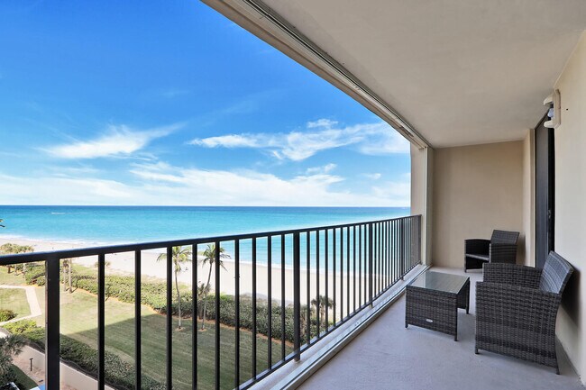 Foto del edificio - 100 Ocean Trail Way