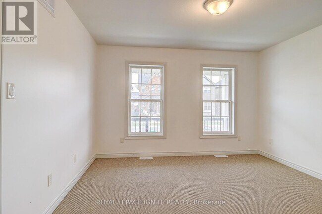 Photo du bâtiment - 931 Broadway Blvd