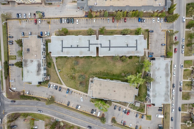 Aerial Photo - Bonaventure Apartments