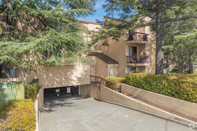 Parking Entrance - Canyon Oaks