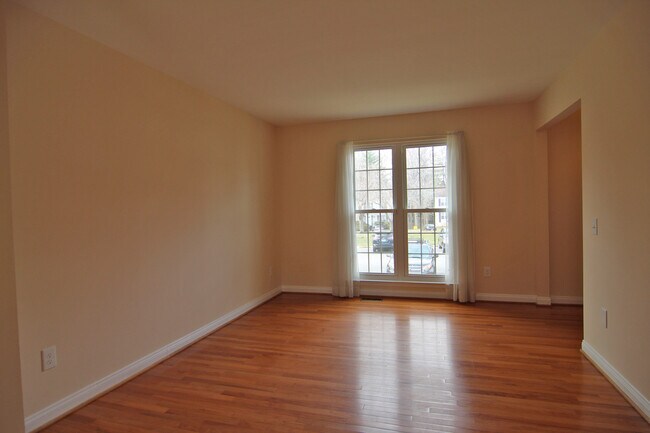 Foto del edificio - 6148 Martins Landing Ct