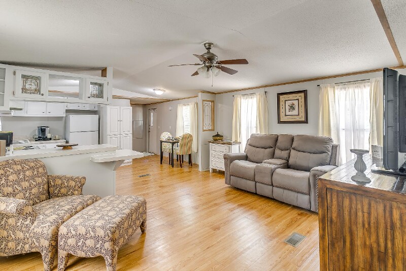 2528 Timber Rd, Burleson, TX 76028 Room for Rent in Burleson, TX