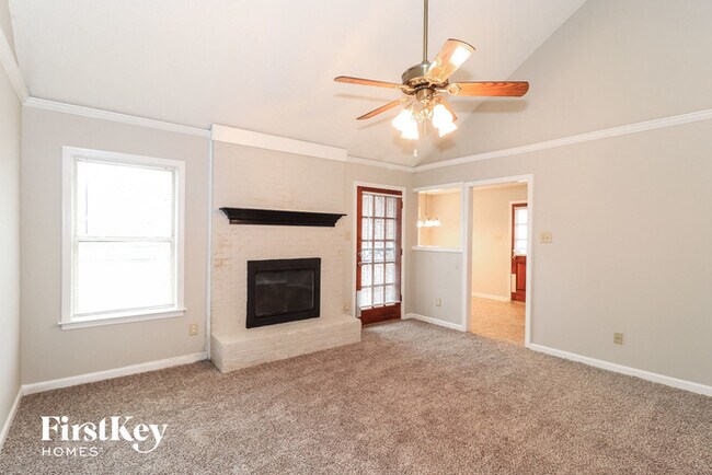 Foto del edificio - 7002 Rose Trail Dr