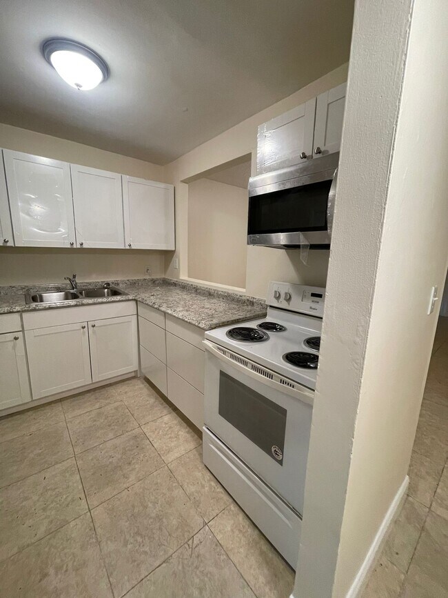 Foto del edificio - 15225 NE 6th Ave