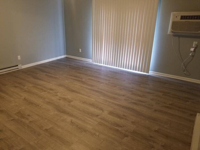 Building Photo - 205 Sandra Ave