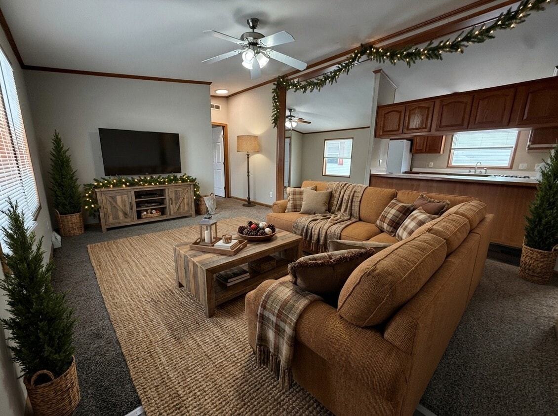 Primary Photo - 11701 Cascade Cir