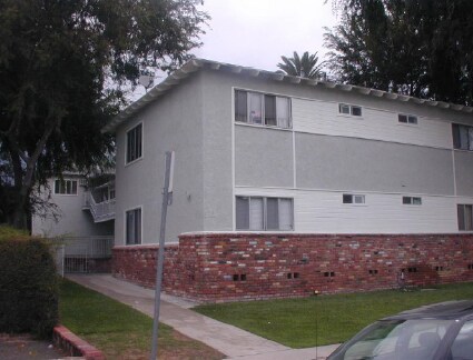 Foto del edificio - 511 W Foothill Blvd