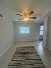 Building Photo - 603 Moody St