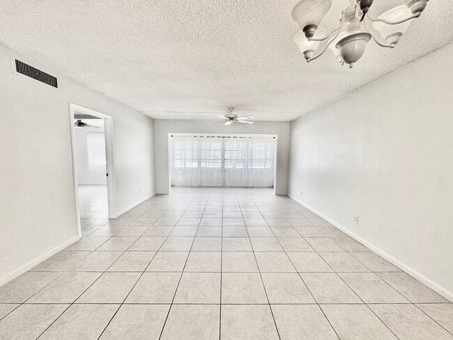 Building Photo - 600 Royal Palm Blvd