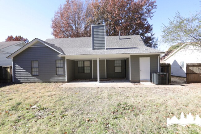 Building Photo - 4550 Sunnyslope Dr