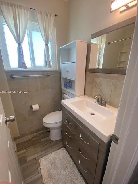 Building Photo - 326 Roosevelt St