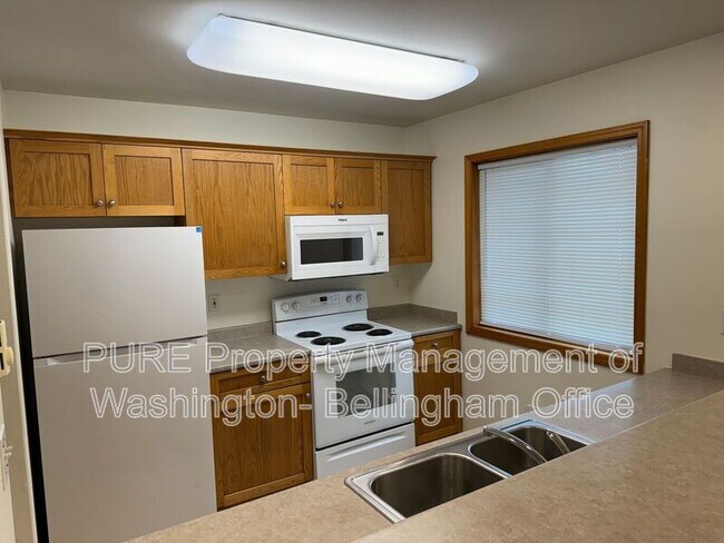 Foto del edificio - 733 Judson St