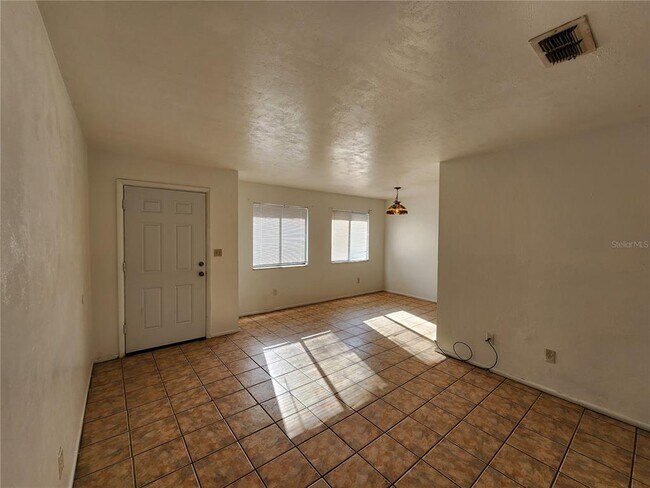 Foto del edificio - 828 SW 63rd Terrace