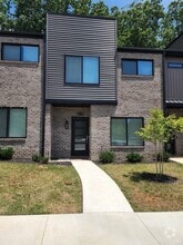 Building Photo - 56 Zentry Pl