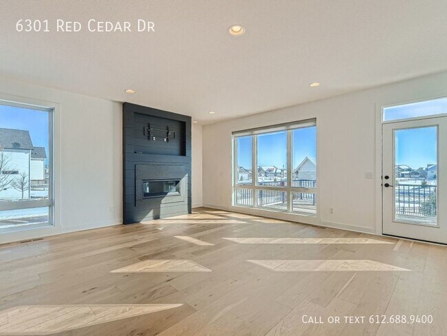 Building Photo - 2022 Build! 3 Bed 2.5 Bath Robert Thomas B...
