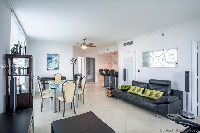 Foto del edificio - 1401 SW 22nd St