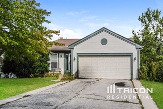 Building Photo - 924 Deer Trail Dr