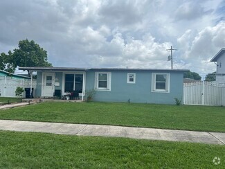 Building Photo - 10865 SW 41st Terrace