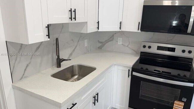 Foto del edificio - 935 Jefferson Ave