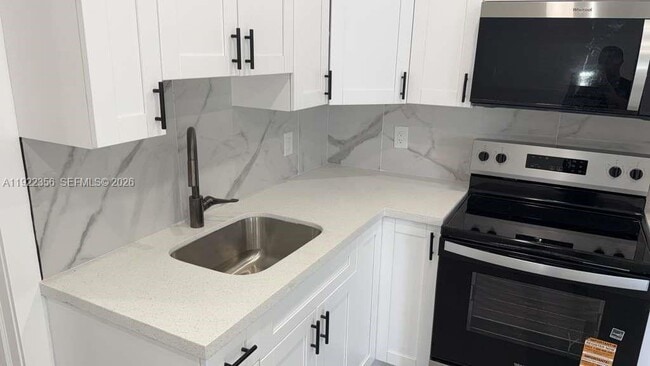 Building Photo - 935 Jefferson Ave