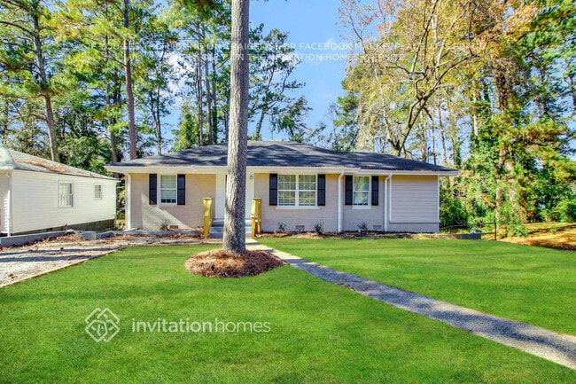 Building Photo - 2967 Sylvan Rd
