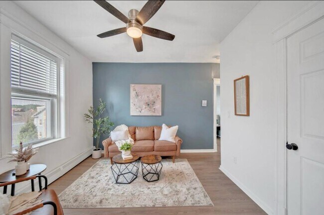 Sala de estar - 29 Irving St