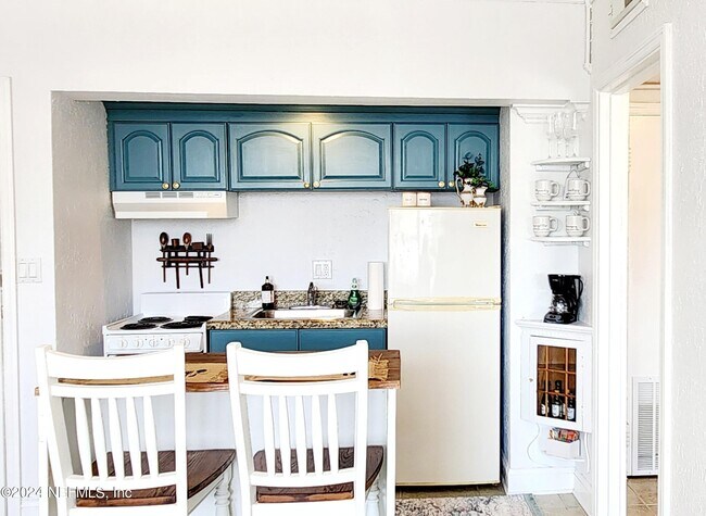 Foto del edificio - 311 W Ashley St