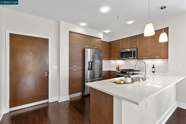 Foto del edificio - 555 Ygnacio Valley Rd
