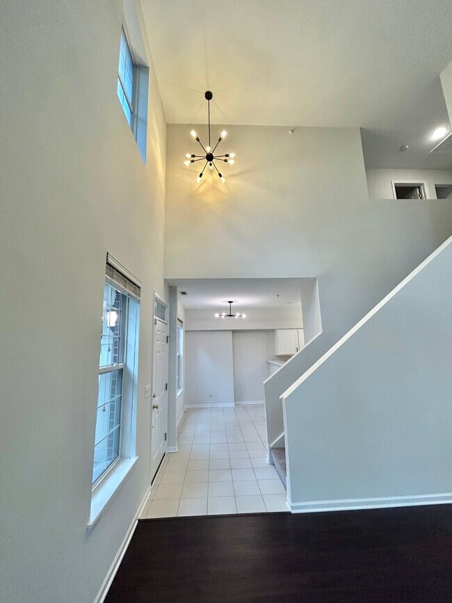 Foto del edificio - 2375 Chelsea Rd