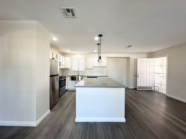 Foto del edificio - Fantastic Condo