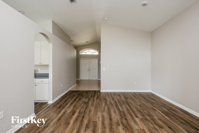 Foto del edificio - 5519 Braddock Dr