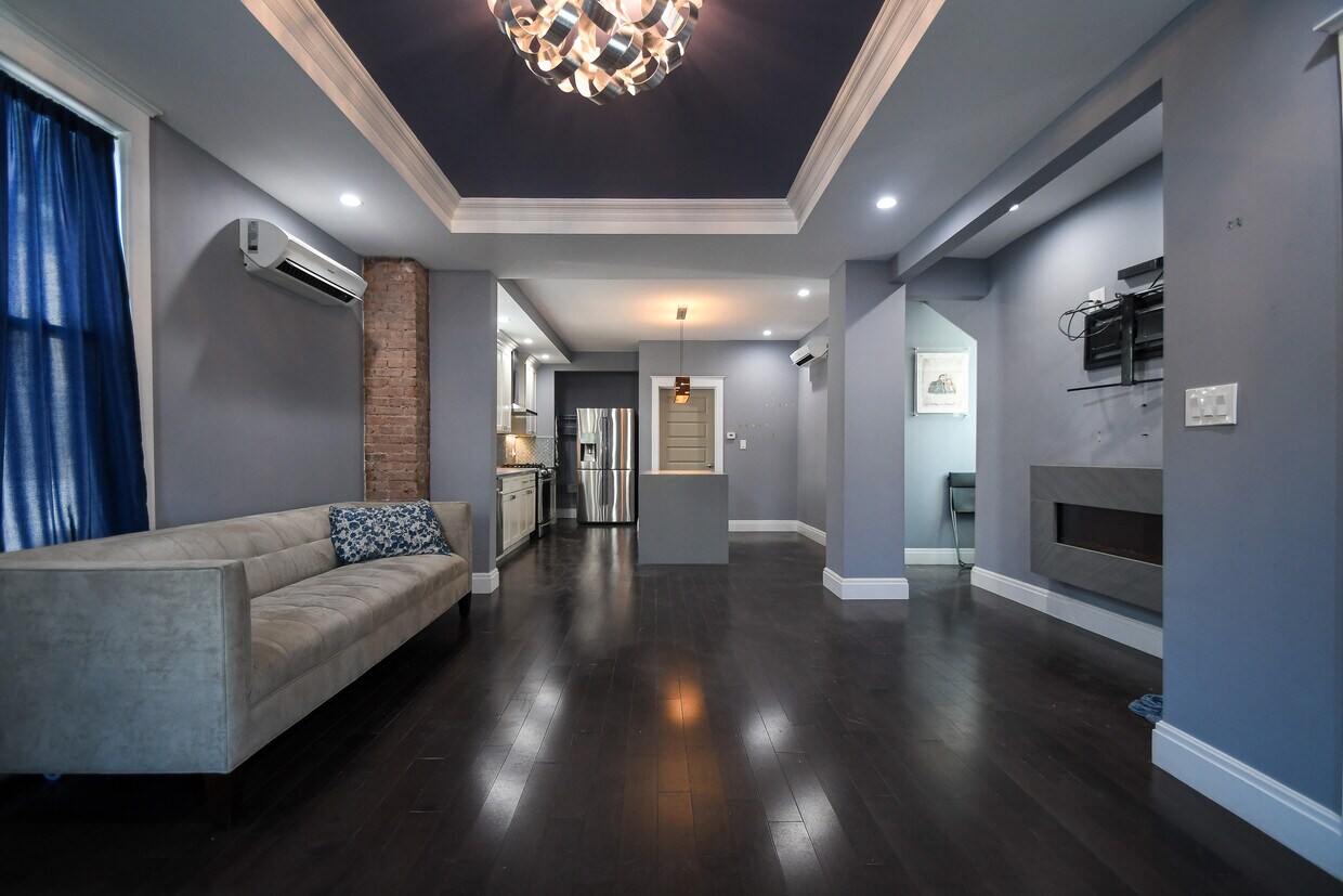 Living Room - 135 76th St