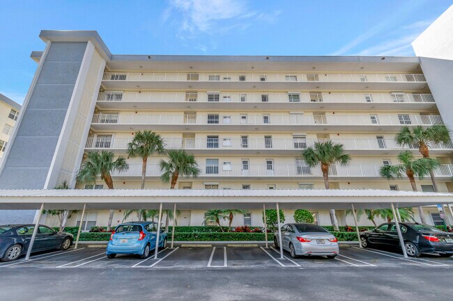 Building Photo - 1 Harbourside Dr